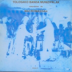 Tolosako Banda Munizipalak interpretatzen dio Macromassa-ri by Macromassa