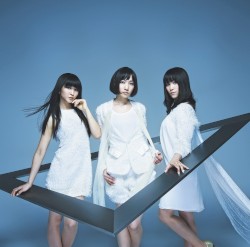 ⊿ by Perfume